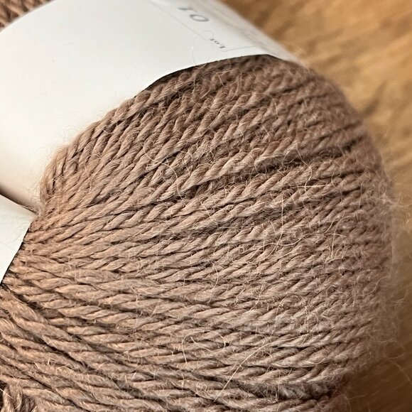 NEW Lion Bran 100% Baby Alpaca Tan Brown Yarn (2) - Picture 10 of 10